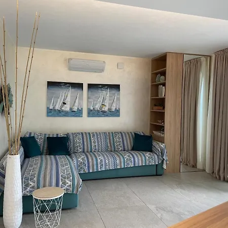 Апартаменты Mughetto Oliveto Lario