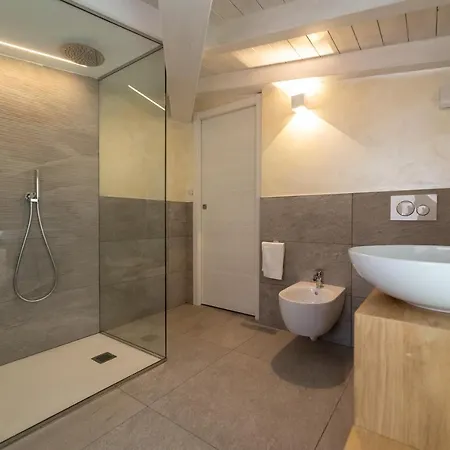 Mughetto Daire Oliveto Lario